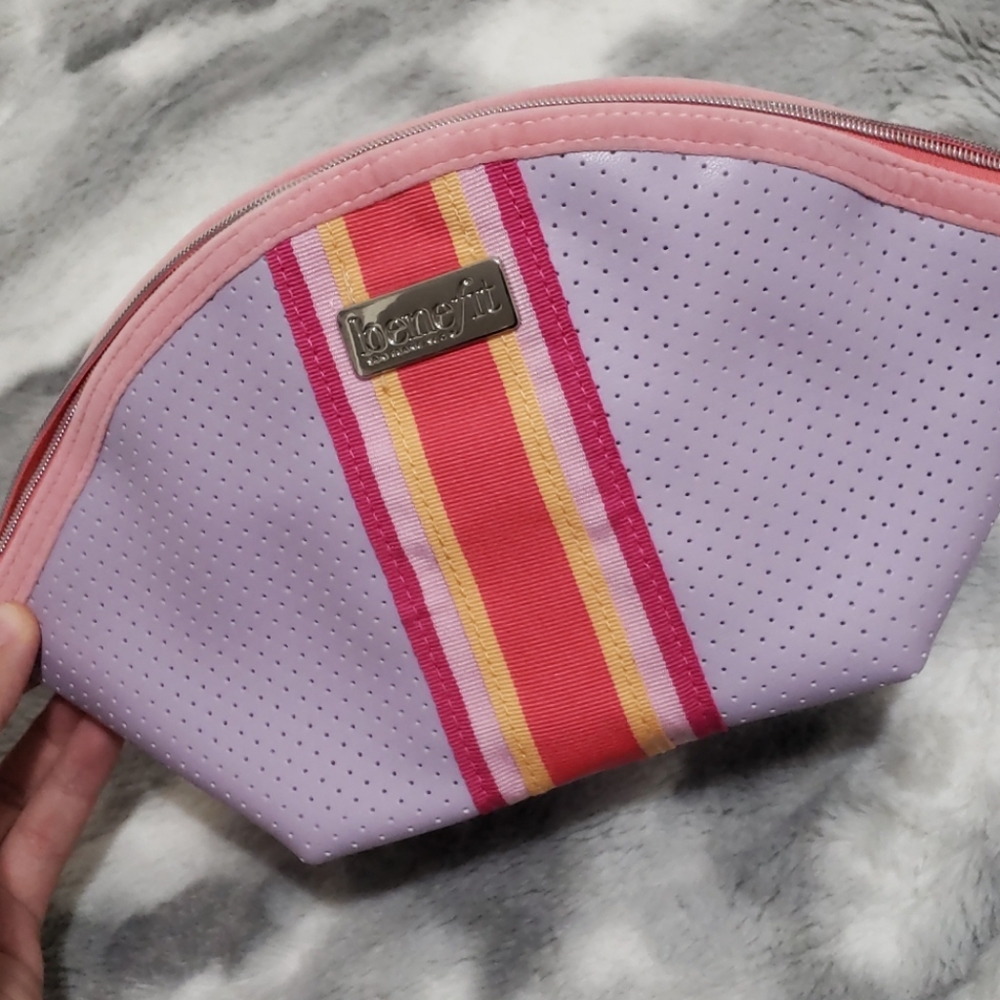 SOLD💚NWOT 5/20$ Benefit makeup bag